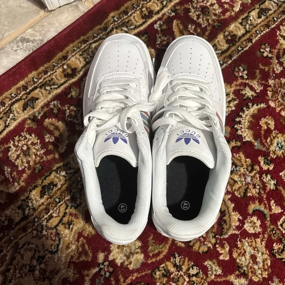 Gucci White Sneakers with Multicolor Stripes